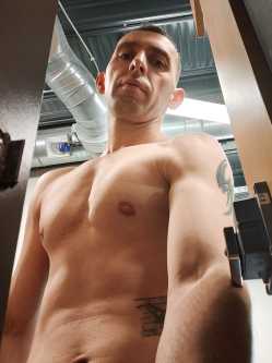 Gabor1985, 40 �ves szexpartner f�rfi, Szigetv�r