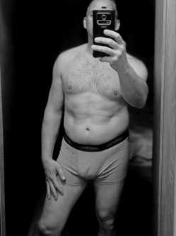 P�ter, 48 �ves szexpartner f�rfi, Gy�mr�
