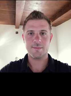 Johnny, 39 �ves szexpartner f�rfi, Solt