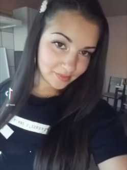 Rebeka, 22 �ves szexpartner n�, Nagyf�ged