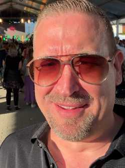 Poolee, 44 �ves szexpartner f�rfi, G�d