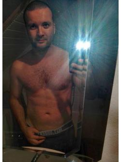 �d�m, 36 �ves szexpartner f�rfi, G�d�ll�
