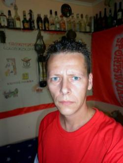 J�zsi, 47 �ves szexpartner f�rfi, Budapest