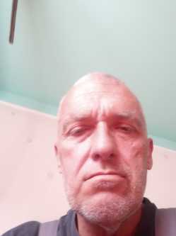J�zsi, 58 �ves szexpartner f�rfi, Pitvaros