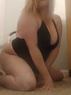 Brigitta, 57 �ves szexpartner n�, Salg�tarj�n