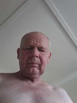 Ern�, 58 �ves szexpartner f�rfi, H�derv�r