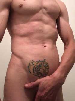 Donny, 44 �ves szexpartner f�rfi, Orosh�za