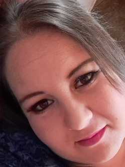 Szofi, 38 �ves szexpartner n�, Sopron