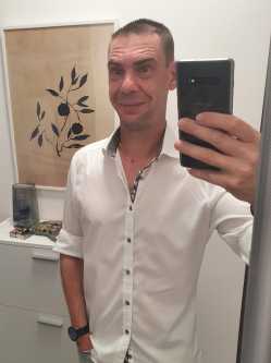 Leon, 49 �ves szexpartner f�rfi, Tisza�jv�ros